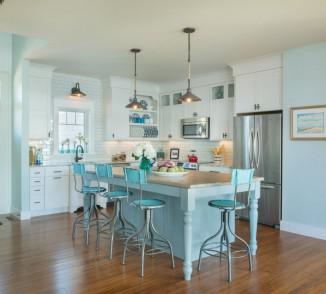 Bucătărie într-un design interior în stil nautic, cu propriile lor mâini pe mici sau spațiul combinat (bucatarie) Bucătărie într-un design interior în stil nautic, cu propriile lor mâini într-un spațiu mic sau reciproc