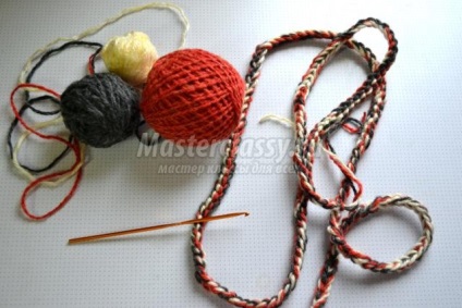 Cal pe un stick cu mâinile sale (cum să facă un cal pe un băț) Cal pe un stick cu mâinile