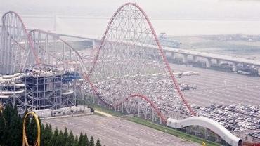 Numit cel mai bun roller coaster din lume (fotografii, video)