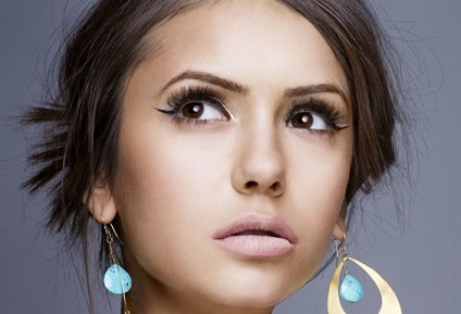 Nina Dobrev biografia și viața personală (bunătate) Nina Dobrev biografia și viața personală