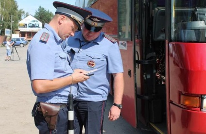 Noi amenzi pentru șoferii de autobuz, clasa politică (autobuze) Noi amenzi pentru șoferii de autobuz, clasa politică