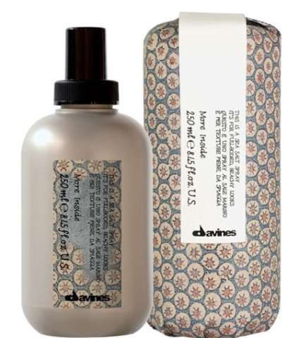 Privire de ansamblu de spray de sare pentru hair styling pentru o plaja perfecta (costul aproximativ Spray) Privire de ansamblu de spray de sare pentru hair styling pentru o plaja perfecta