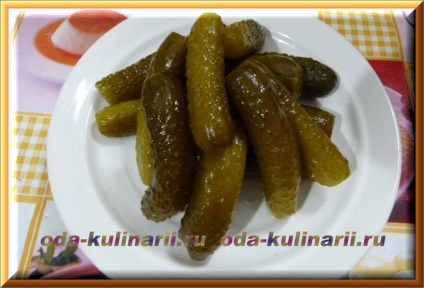castraveți tambur Crocante, o odă la gastronomie (castraveți cu tambur în timpul iernii în bănci) castraveți tambur Crocante, o oda la gastronomie