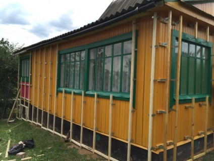 Rame siding panouri exterioare și trim benzi okolookonnyh (window Siding) Decorarea exteriorul panourilor ferestre siding și finisajele okolookonnyh
