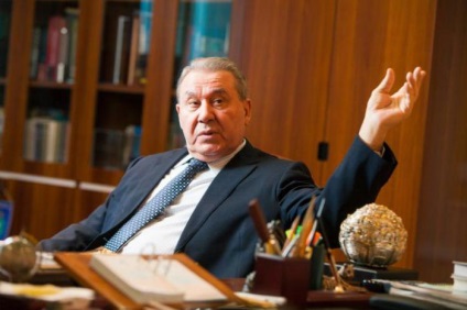 Primul guvernator al activităților regiunii Omsk Polezhaev Leonid Konstantinovich biography (zona) Primul guvernator al regiunii Omsk activitățile biography Polezhaev Leonid Konstantinovich