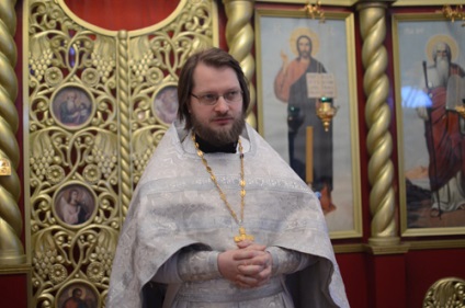 Golirea Are biserica ortodoxă un câine ghid (templu) Golirea Are biserica ortodoxă un câine ghid