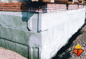 Reparare fundația casei de țară cu mâinile lor (mâini) Reparare fundația casei de țară cu mâinile lor