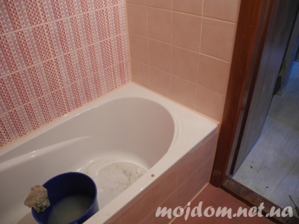 baie renovată, cu mâinile lor (reparații) baie renovată, cu mâinile lor