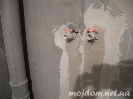 baie renovată, cu mâinile lor (reparații) baie renovată, cu mâinile lor