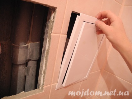 baie renovată, cu mâinile lor (lor) baie renovată, cu mâinile lor