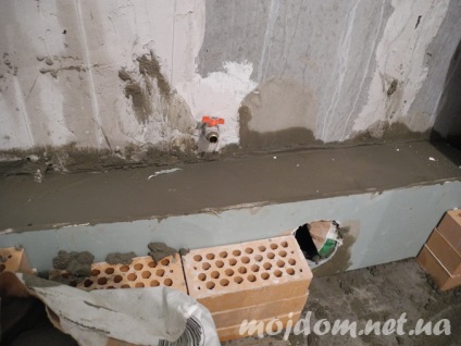 baie renovată, cu mâinile lor (lor) baie renovată, cu mâinile lor