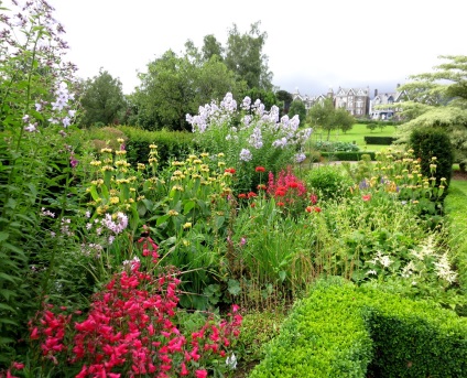 Gardens și paturi de flori din Marea Britanie (Keswick City Park Anglia) Grădini și paturi de flori uk
