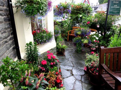Gardens și paturi de flori din Marea Britanie (Anglia) Keswick Grădini și paturi de flori uk