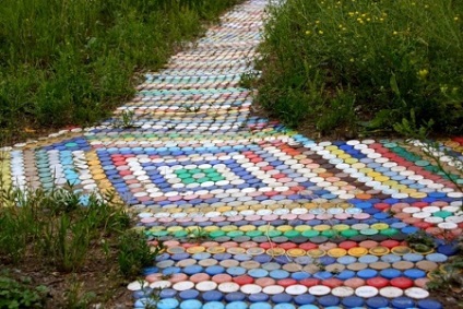 Cărări de grădină din sticle de plastic cu propriile lor mâini (sticle) Cărări de grădină din sticle de plastic cu propriile lor mâini
