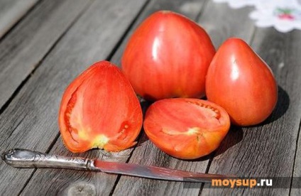 Salata „Caprese“ - o rețetă clasică italiană (italiană) Salata „Caprese“ - o rețetă clasică italiană