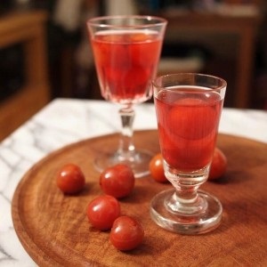 Moonshine pe decât în prezent (în funcție de preferințele personale) Moonshine decât să insiste asupra