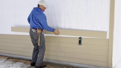 Siding pentru un set de instrucțiuni de instalare video de baie cu mâinile lor, finisaje de garaj, pret, fotografii (cu mâinile) Siding pentru un set de instrucțiuni de instalare video de baie cu mâinile lor, finisare garaj, Pret, Foto