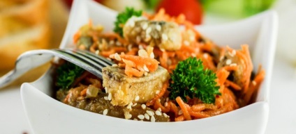 Hering în coreeană - rețete heh, hering cu pasta de tomate, morcovi și ceapă (tomate) Hering în coreeană - rețete Heh, hering cu pasta de tomate, morcovi și ceapă