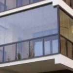 Comparație de ferestre din plastic și aluminiu pentru balcoane vitrate (geamuri) Compararea ferestre din plastic și aluminiu pentru balcoane geamuri