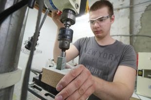 Stavropoltsy de ambarcațiuni vechi a făcut o afacere de succes - ziar românesc (lut continuu roata rotative) Stavropoltsy de ambarcațiuni vechi a făcut o afacere de succes - ziar românesc