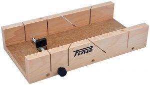 Cutie Mitre pentru plinte modul de utilizare (utilizare) Cutie Mitre pentru plinte cum să folosească în mod corespunzător