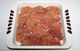 Porc la cuptor cu cartofi rasi - pas cu pas fotoretsept (carne la cuptor) Carne de porc la cuptor cu cartofi rasi - pas cu pas fotoretsept