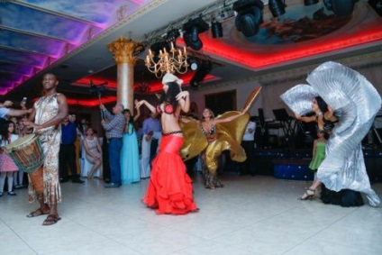 Danseaza ca un cadou pentru nunta - sfaturi cu privire la alegerea și exemple video (un cadou) Danseaza ca un cadou pentru nunta - sfaturi cu privire la alegerea și exemple video,
