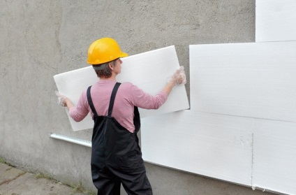 Apartament de colț pentru a lua sau nu, materiale de construcții și reparații pentru apartamente și case (pentru a se evita condensarea) Apartament de colț pentru a lua sau nu, materiale de reparație și construcție pentru apartamente și vile