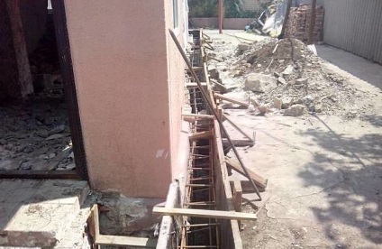 Consolidarea casei privat, cu propriile sale mâini fundație (foto și video) (arme) Consolidarea casei privat, cu propriile sale mâini fundație (foto și video)