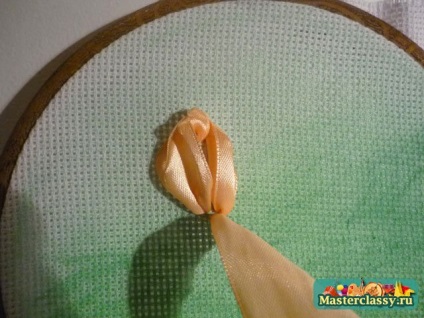 Bande de brodat (panglici) benzi de broderie