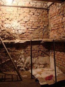 Metodele de control al apelor subterane de mare (a scăpa de rezervor de apă de mare la sol pentru o toaletă) Metodele de control ridicat de apă subterană