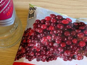 Vodka de afine - o reteta cu pas cu pas fotografii (băuturi) Vodka de afine - o reteta cu pas cu pas fotografii