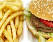 Colesterol determină o creștere (+ colesterol în organism) Colesterolul, determină o creștere