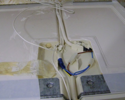 Înlocuirea termostatului K59-l1275 (înlocuind termostatul în frigider Stinol 205) Înlocuirea termostatului K59-l1275