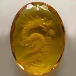 Proprietățile Yellow topaz și caracteristici (galben) Proprietățile topaz Galben și caracteristici