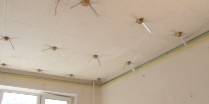 Izolat fonic un plafon în fotografie apartament, video (instrucțiuni) Izolat fonic un plafon în fotografie apartament, instrucțiuni video de