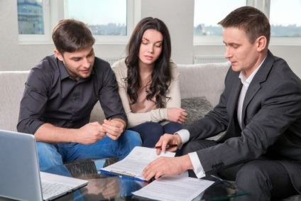Banca reziliat unilateral contractul în cazul în care banca poate rezilia contractul de împrumut (reziliat) Banca reziliat unilateral contractul în cazul în care banca poate rezilia contractul de împrumut