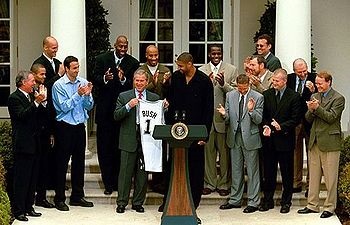 Biografie Tim Duncan - Totul despre baschet (echipa) Biografie Tim Duncan - Totul despre baschet