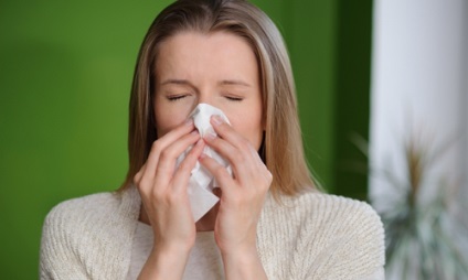 nas sore la rece (inflamat in interiorul nasului) nas în gât cu o răceală