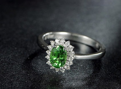 Tsavorite, alias Tsavorite (svoysvta Tsavorite) Tsavorite, alias Tsavorite