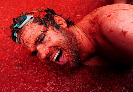Festivalul - La Tomatina - Spania - știri în imagini (Tomatina) Festivalul - La Tomatina - Spania - știri în imagini