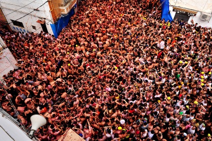 Festivalul - La Tomatina - Spania - știri în imagini (Tomatina) Festivalul - La Tomatina - Spania - știri în imagini