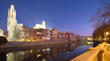 Spania - Girona, fotografie, orașul Girona în 2017 în monoterapie