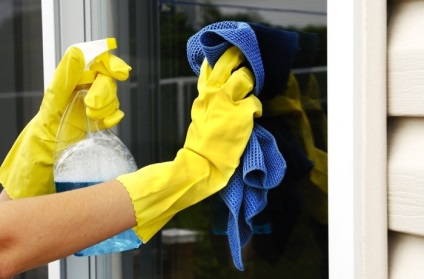 Cum decât fără pete se spală ferestre din plastic în apartament, la spalat acasa iarna pe balcon (plastic) Cum decât fără pete se spală ferestre din plastic în apartament, la spalat acasa iarna pe balcon