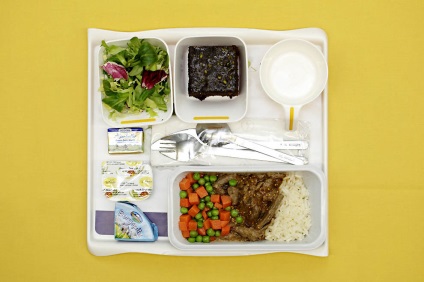 Cum să se pregătească alimente la bord - știri în imagini (bilete de avion clasa business servit) Cum să se pregătească alimente la bord - știri în imagini