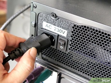 Cum se curata un calculator placa de baza pe ecranul monitorului (placa de baza) Cum se curata un desktop placa de baza