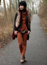 Brown jeans (blugi) blugi maro