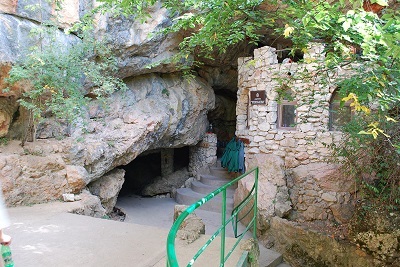 Red Cave (Kizil-Koba) în direcțiile Crimeea, fotografii, descriere (Red Cave Kizil-Koba) Red Cave (Kizil-Koba) în direcțiile Crimeea, fotografii, descriere