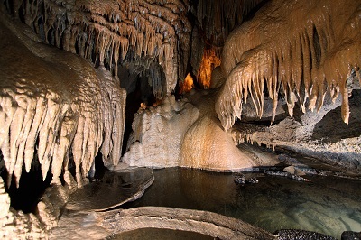 Red Cave (Kizil-Koba) în direcțiile Crimeea, fotografii, descriere