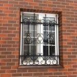 bare metalice la ferestre (23 poze) alege frumos și în condiții de siguranță (zăbrele) bare metalice la ferestre (23 poze) alege frumos și în condiții de siguranță